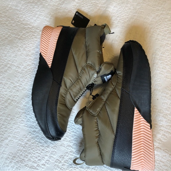 SOREL Out N About Puffy Zip Boots Booties Khaki 9 NWT - Picture 6 of 11